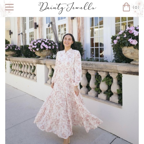 Dainty Jewells Dresses & Skirts - Dainty Jewells dress! Size medium